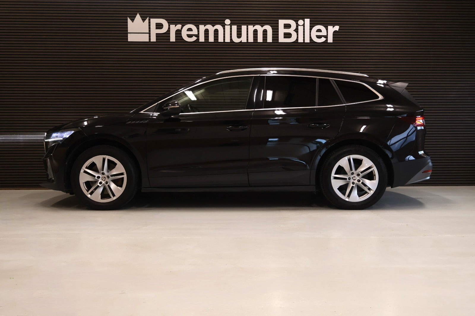 Sort Skoda Enyaq fra 2022