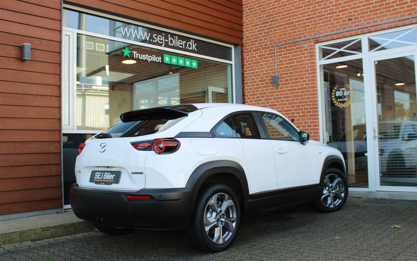 Hvid Mazda MX-30 fra 2022