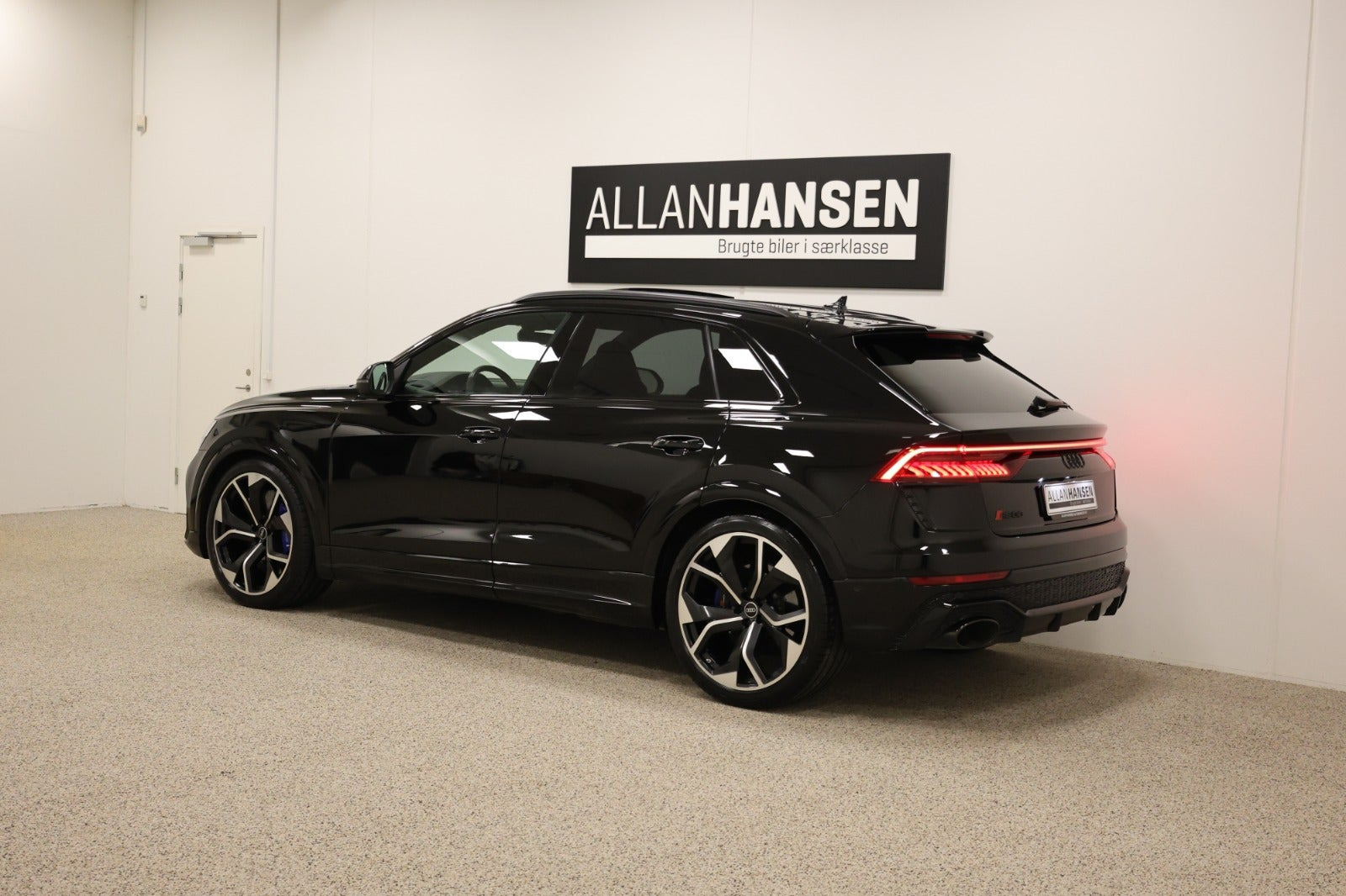Sort Audi RS Q8 fra 2020