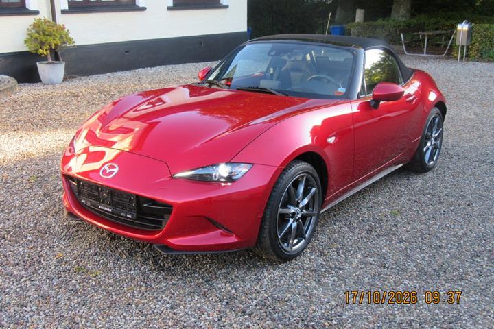 Rød Mazda MX-5 fra 2016