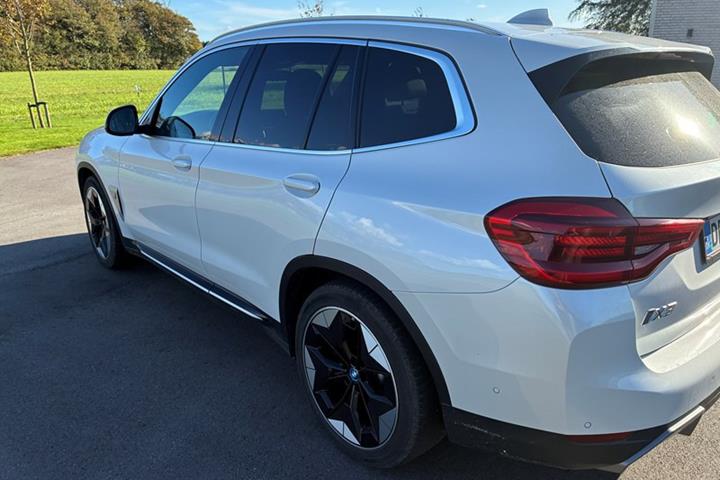 undefined BMW iX3 fra 2021