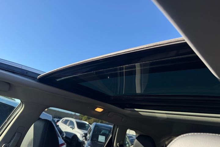 Sort Nissan X-Trail fra 2018