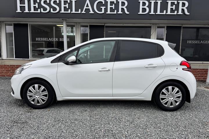 undefined Peugeot 208 fra 2017