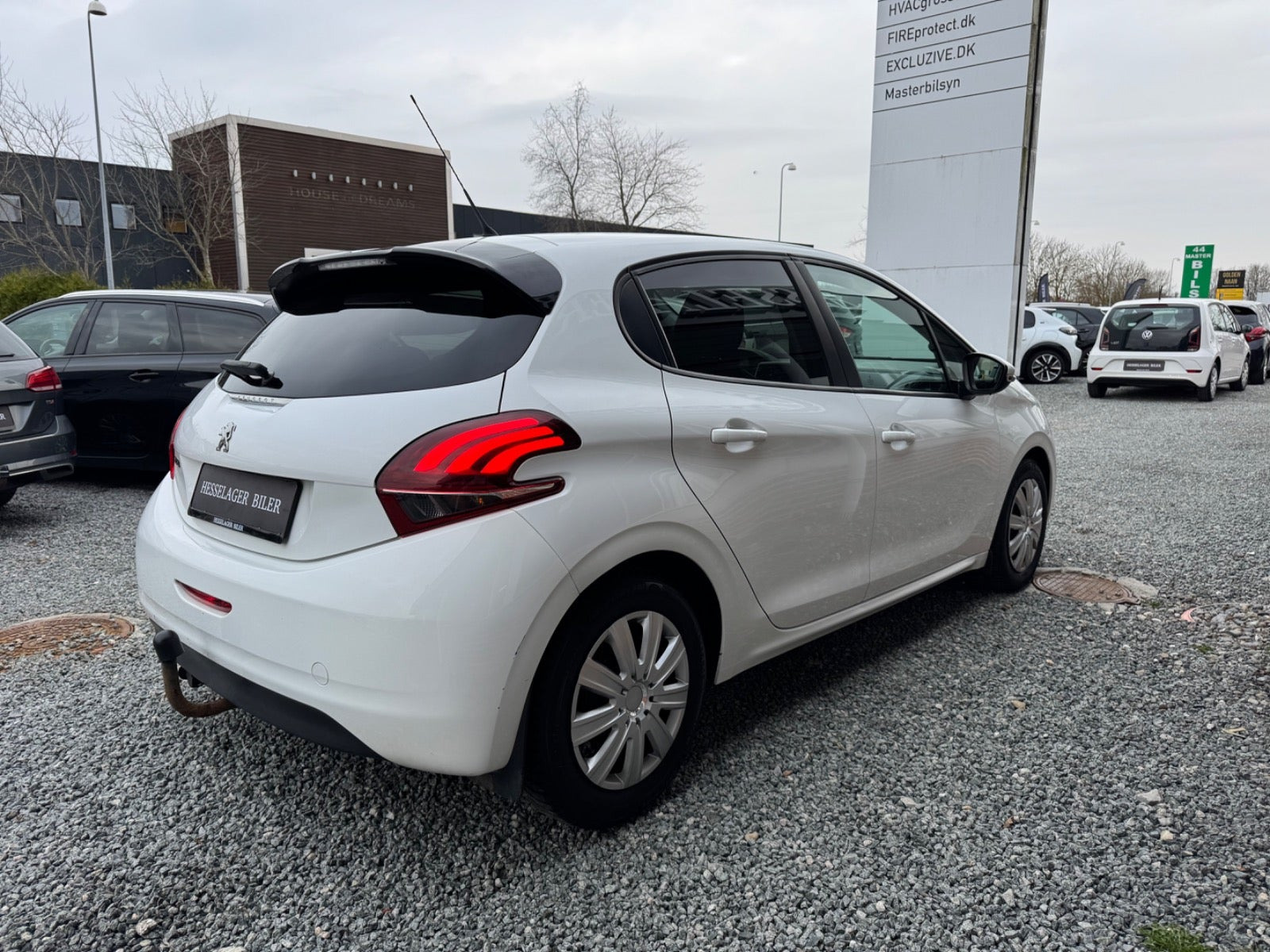 undefined Peugeot 208 fra 2017