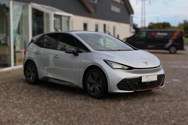 Sølv Cupra Born fra 2022