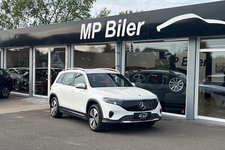 Hvid Mercedes EQB350 fra 2024