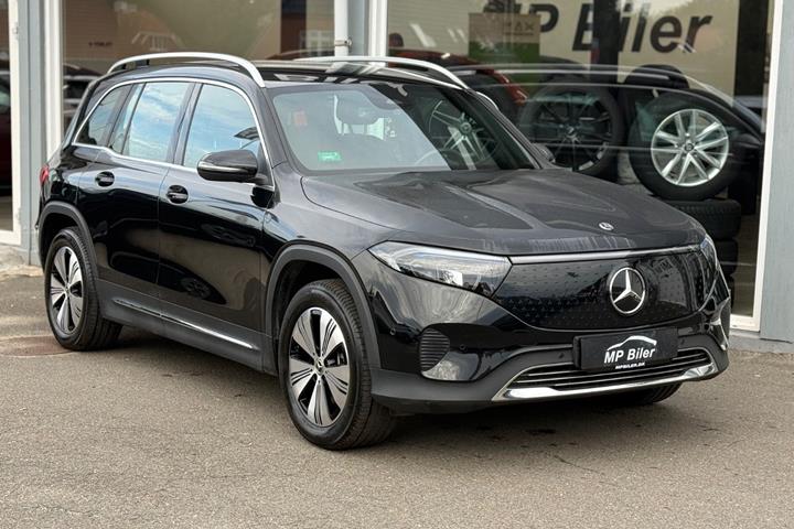 Sort Mercedes EQB250+ fra 2024