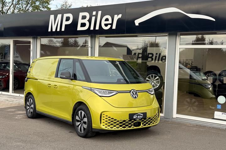 Grøn VW ID.Buzz fra 2024 set udefra