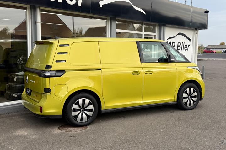 Grøn VW ID.Buzz fra 2024