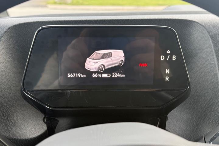 Grøn VW ID.Buzz fra 2024