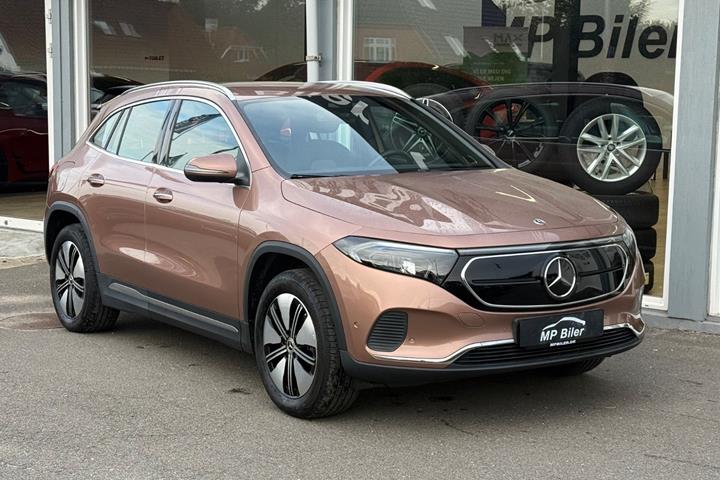 Grå Mercedes EQA250 fra 2023