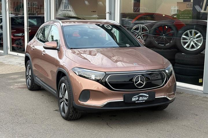 Grå Mercedes EQA250 fra 2023