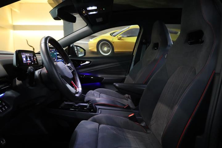 Sort VW ID.4 fra 2024