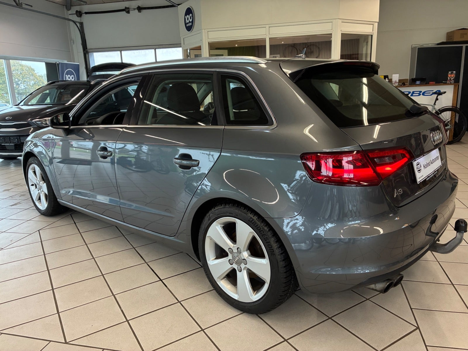 Grå Audi A3 fra 2014