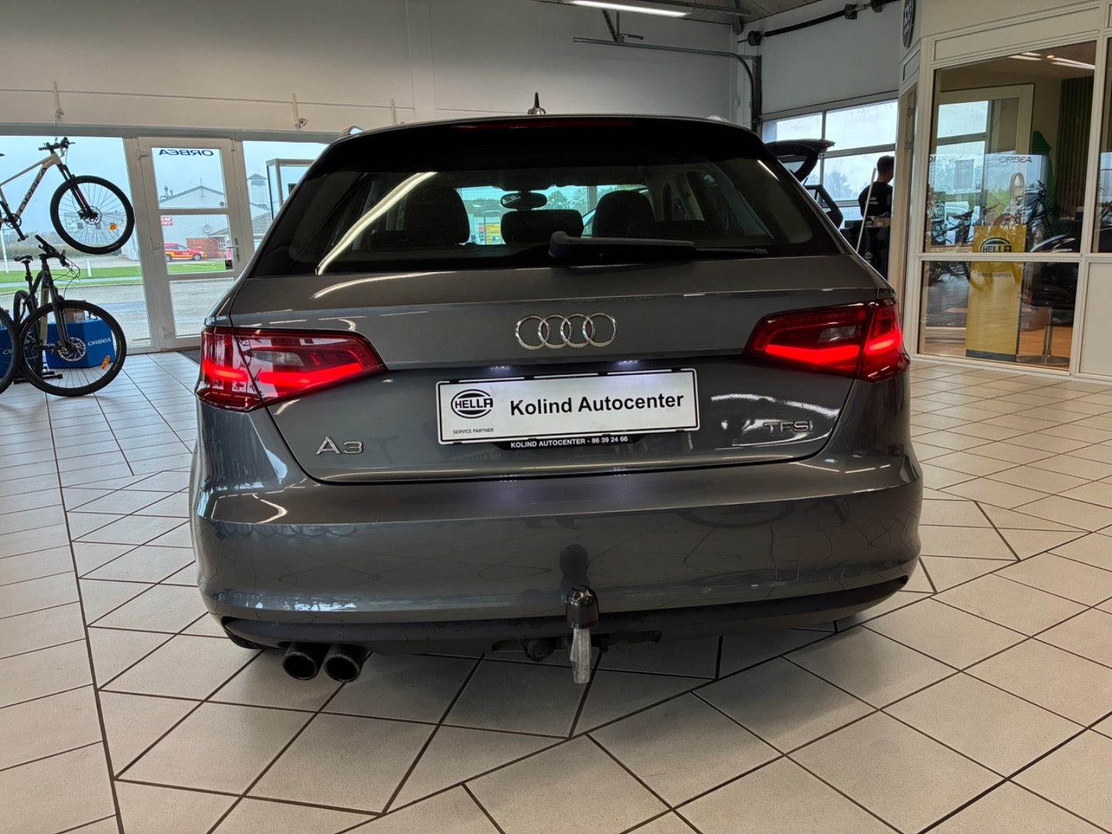 Grå Audi A3 fra 2014