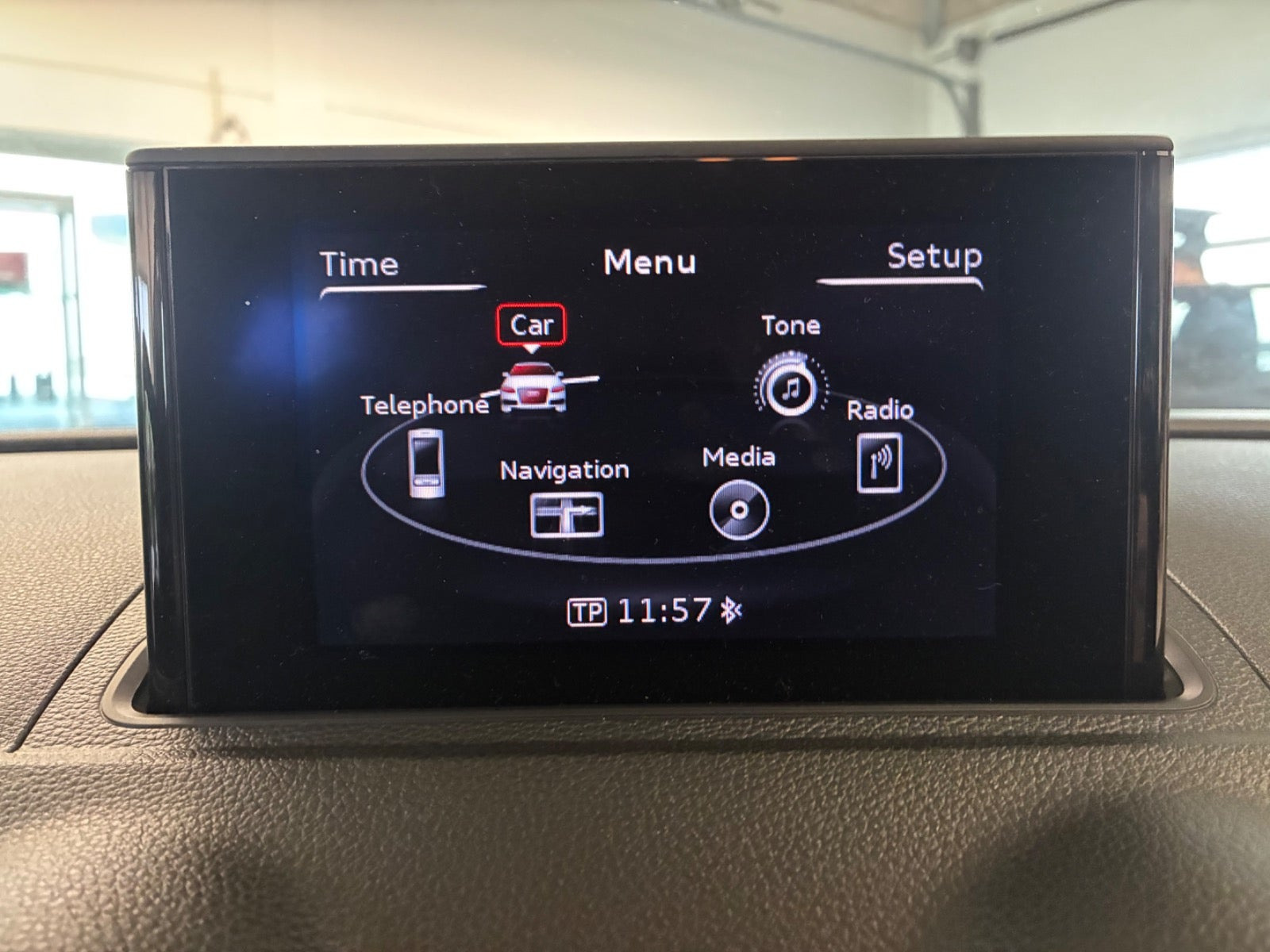 Grå Audi A3 fra 2014