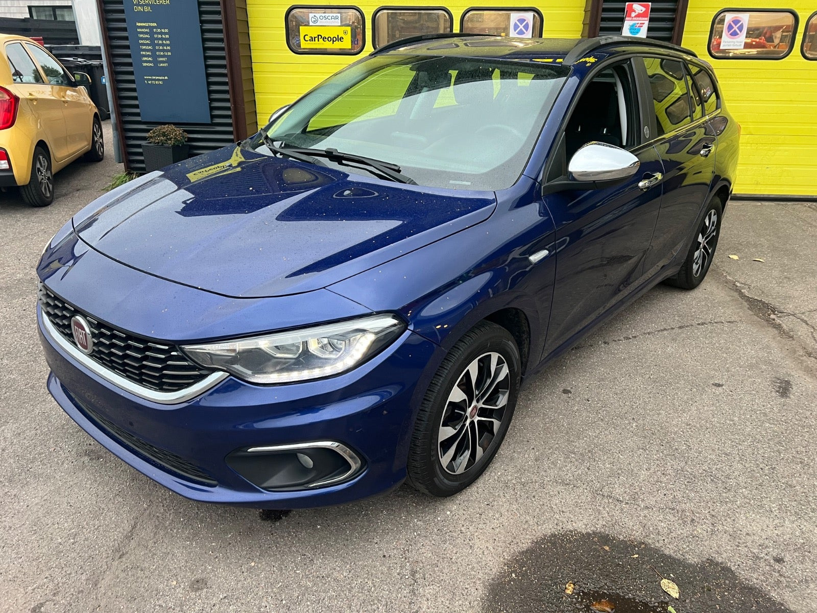 Blå Fiat Tipo fra 2019