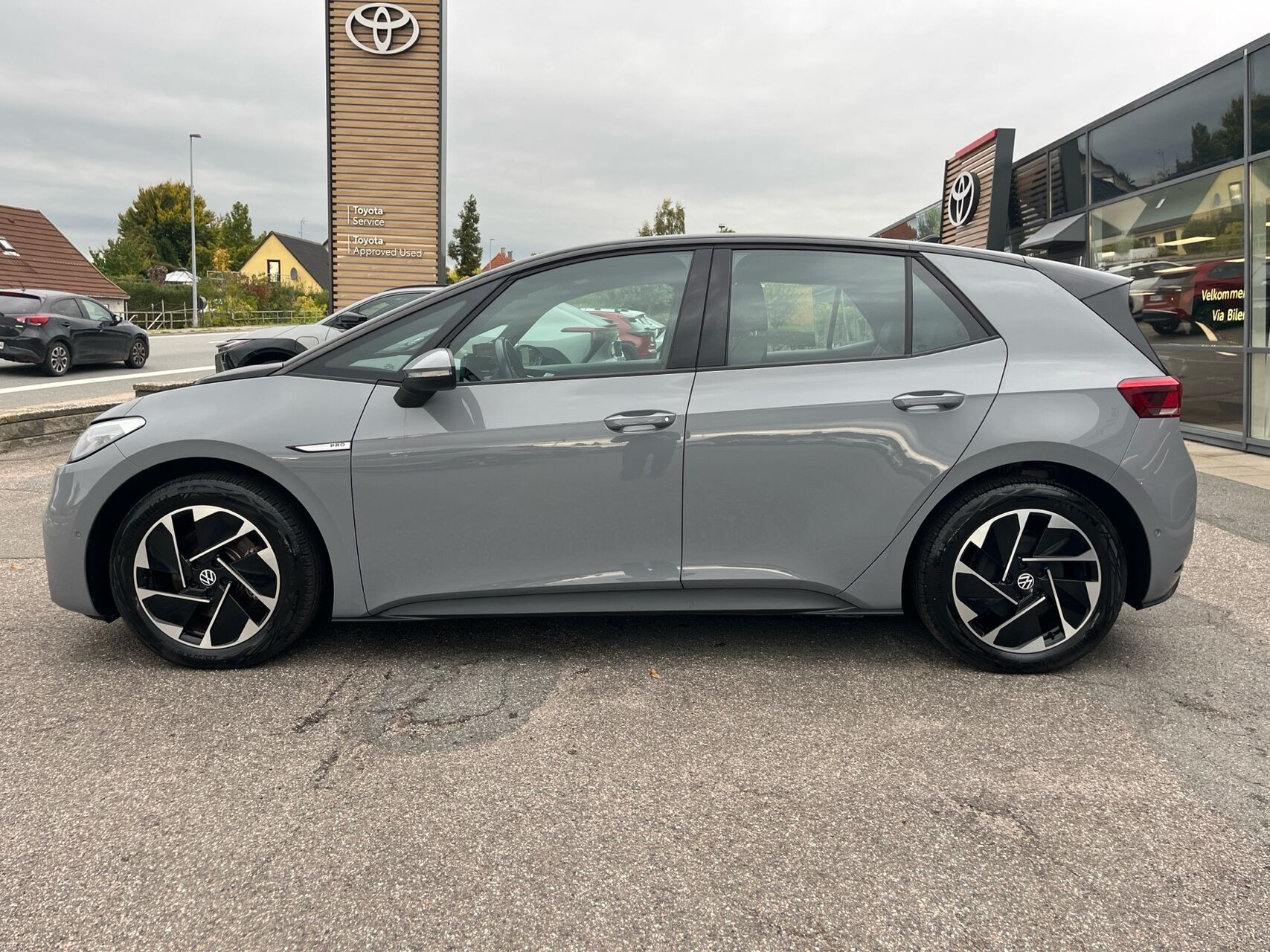 Grå VW ID.3 fra 2023