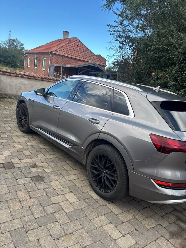 undefined Audi e-tron fra 2020