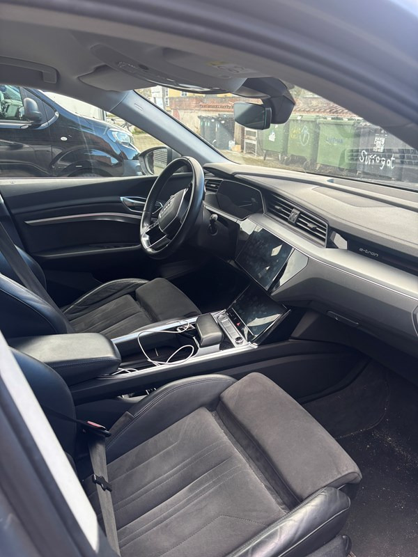 undefined Audi e-tron fra 2020