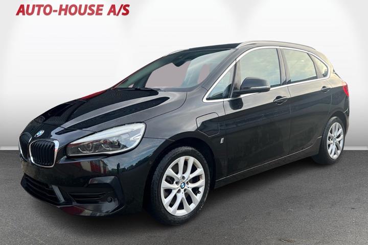 Sort BMW 225xe fra 2019