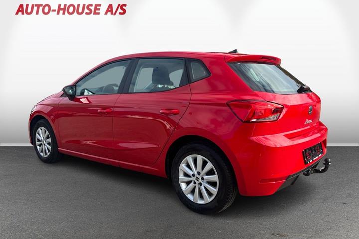Rød Seat Ibiza fra 2024