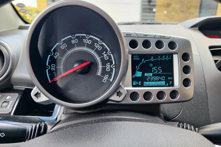 Brun Chevrolet Spark fra 2012