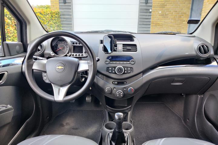 Brun Chevrolet Spark fra 2012