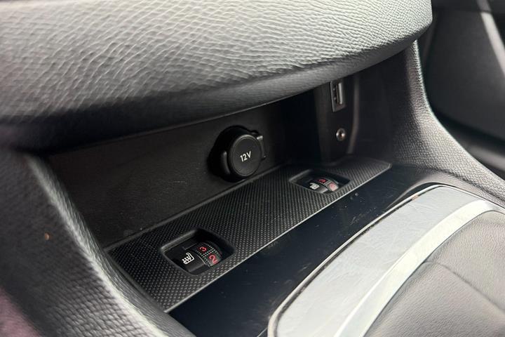 undefined Peugeot 308 fra 2016