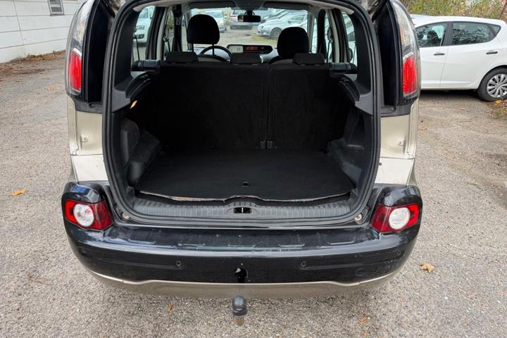 Grøn Citroën C3 Picasso fra 2012
