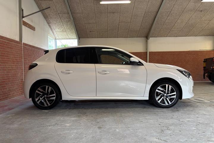 undefined Peugeot 208 fra 2022