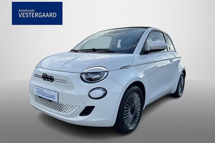 Hvid Fiat 500e fra 2023