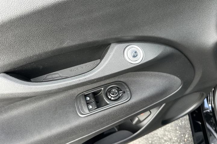 Sort Fiat 500e fra 2024