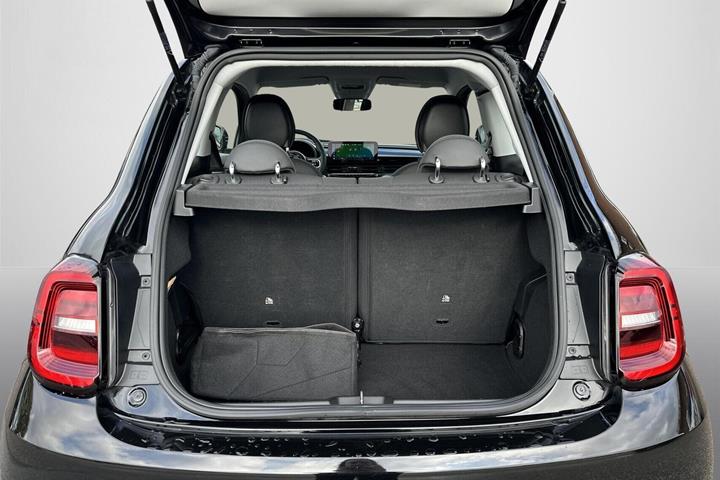 Sort Fiat 500e fra 2024