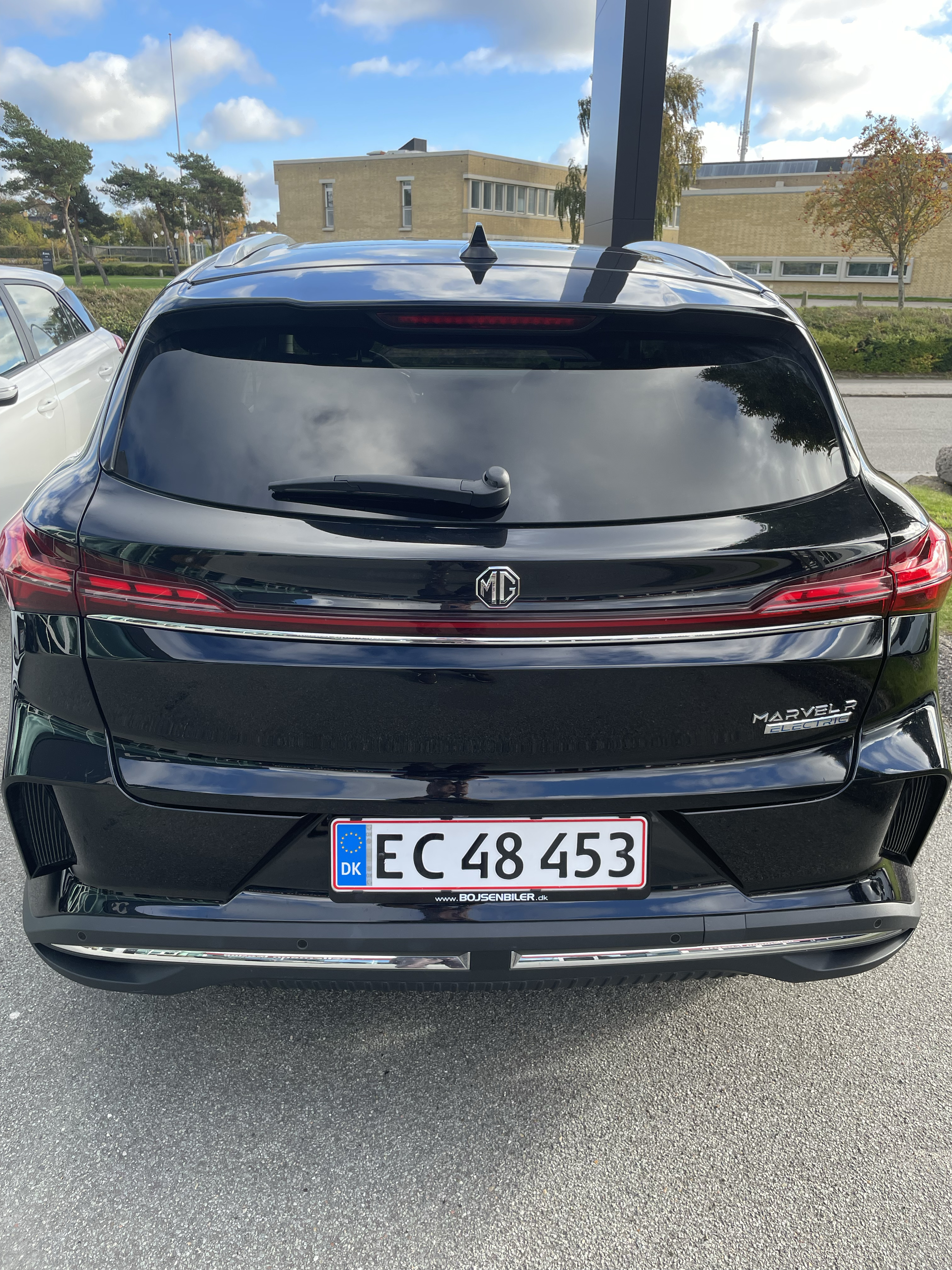 MG Marvel R Electric 132KW