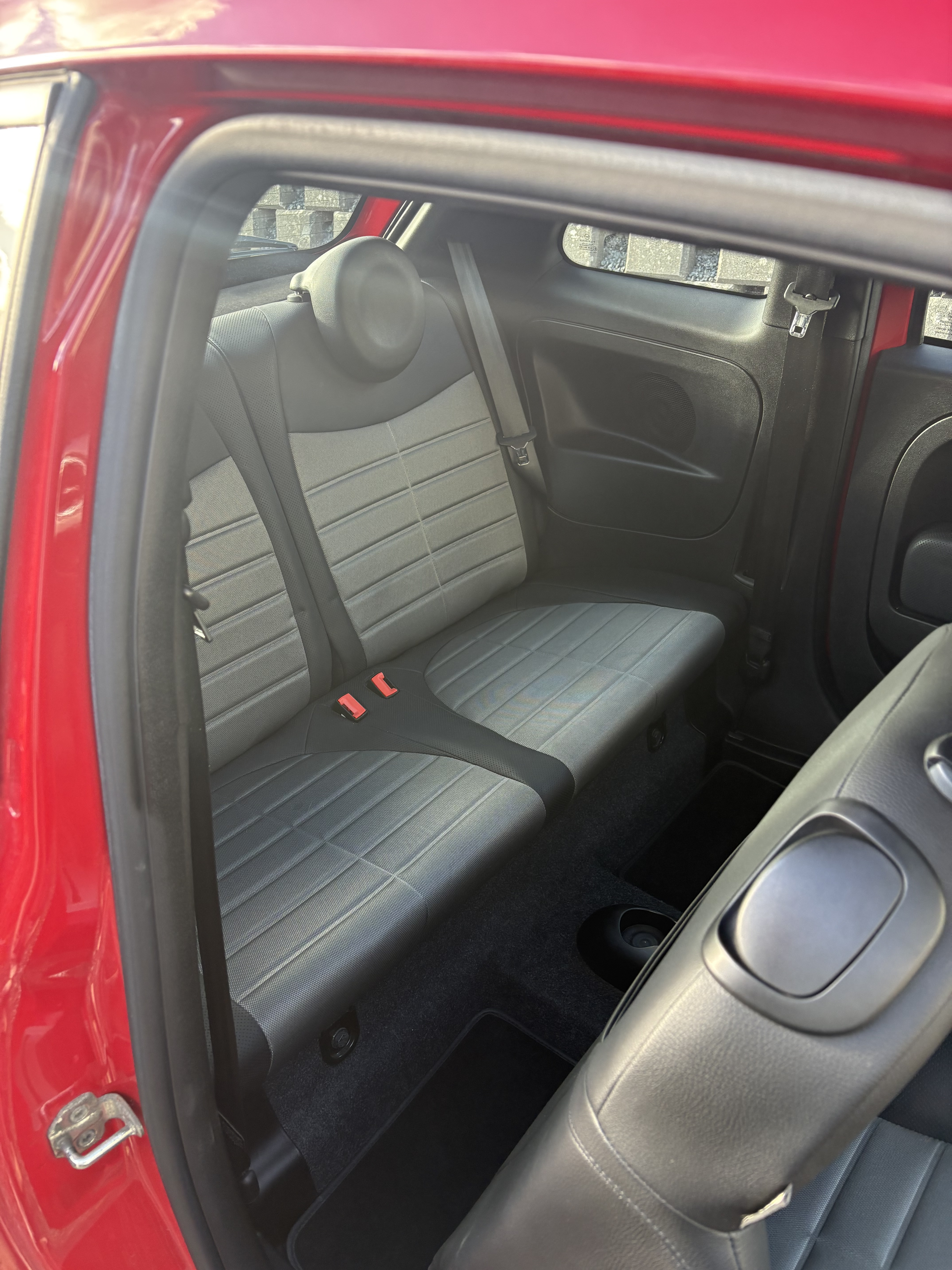 Rød Fiat 500 fra 2012