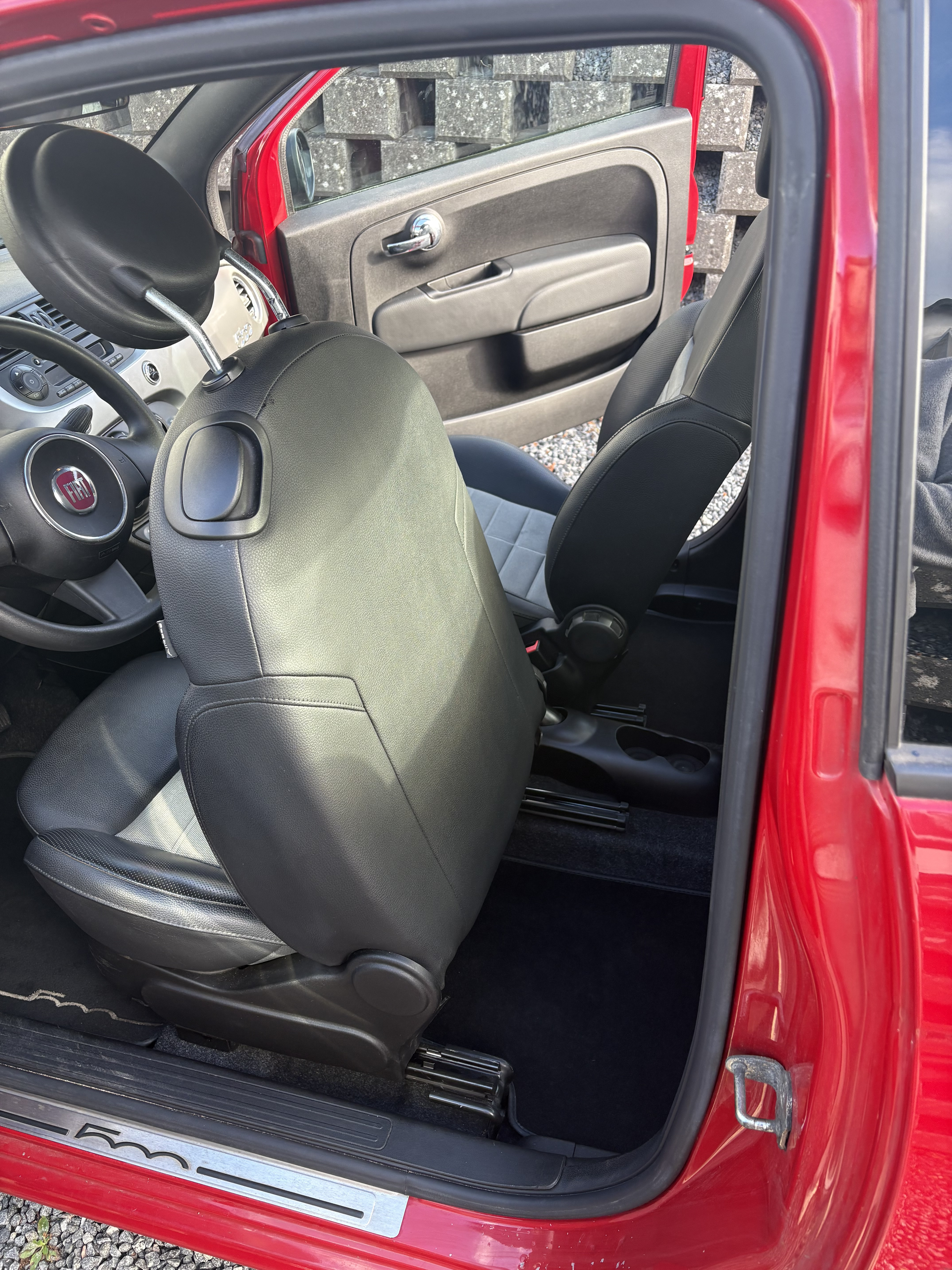 Rød Fiat 500 fra 2012