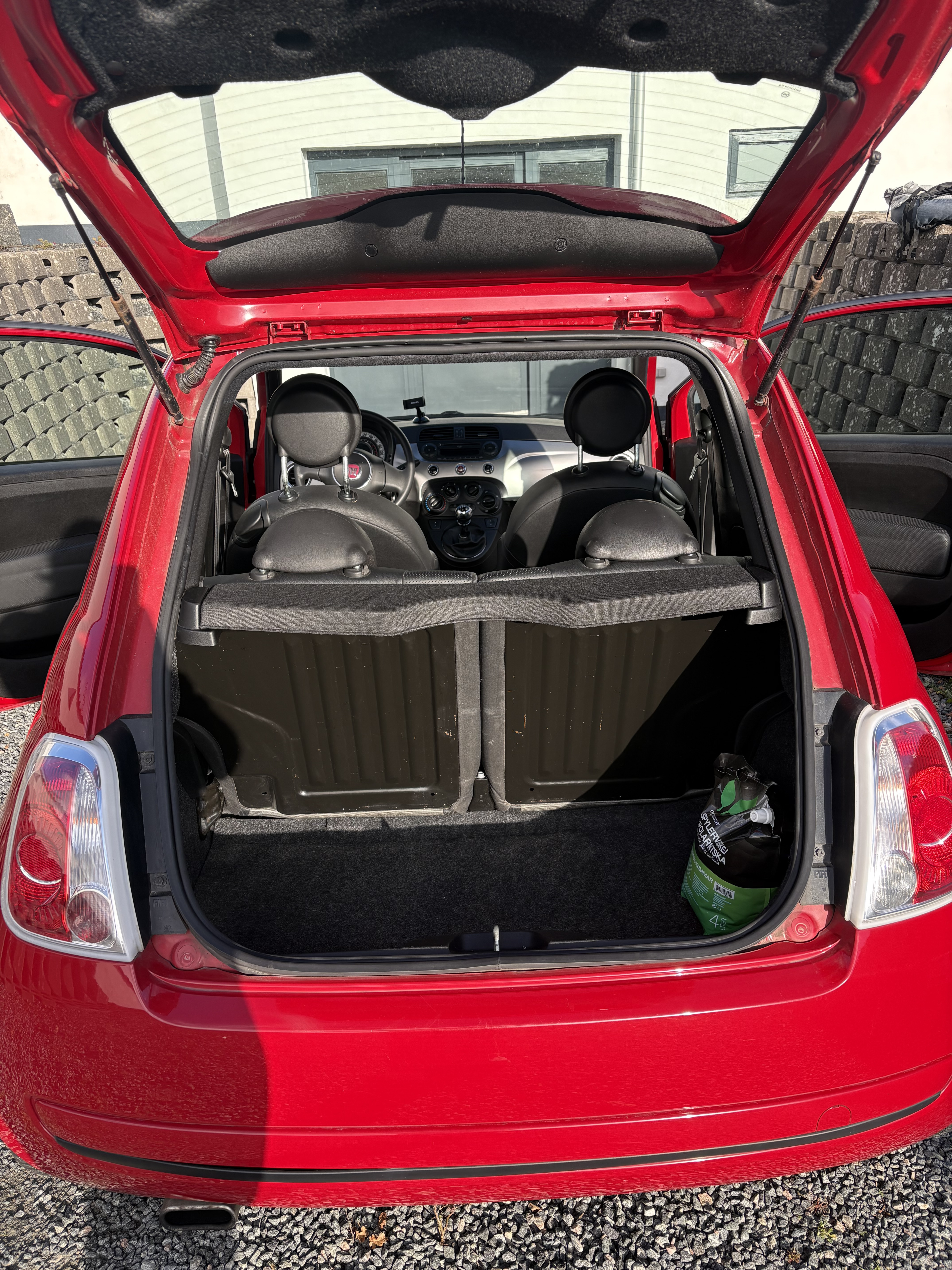 Rød Fiat 500 fra 2012