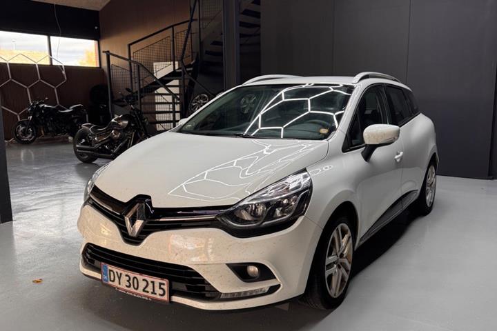 Hvid Renault Clio IV fra 2017