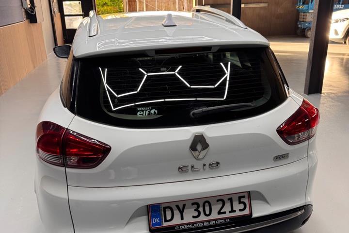 Hvid Renault Clio IV fra 2017