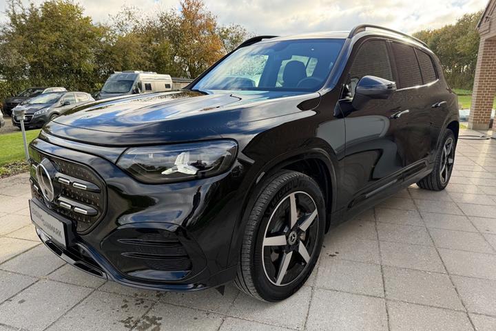 Sort Mercedes GLB250+ fra 2026