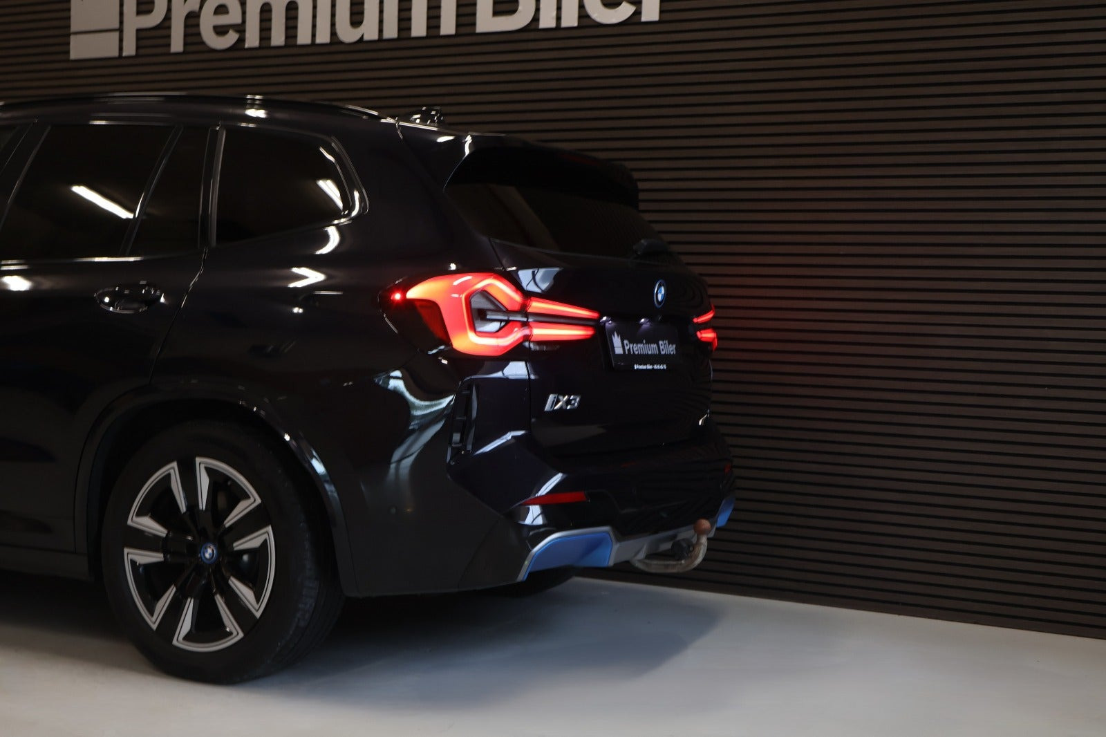 Sort BMW iX3 fra 2022