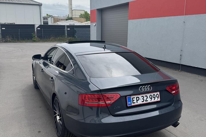 Grå Audi A5 Sportback fra 2010