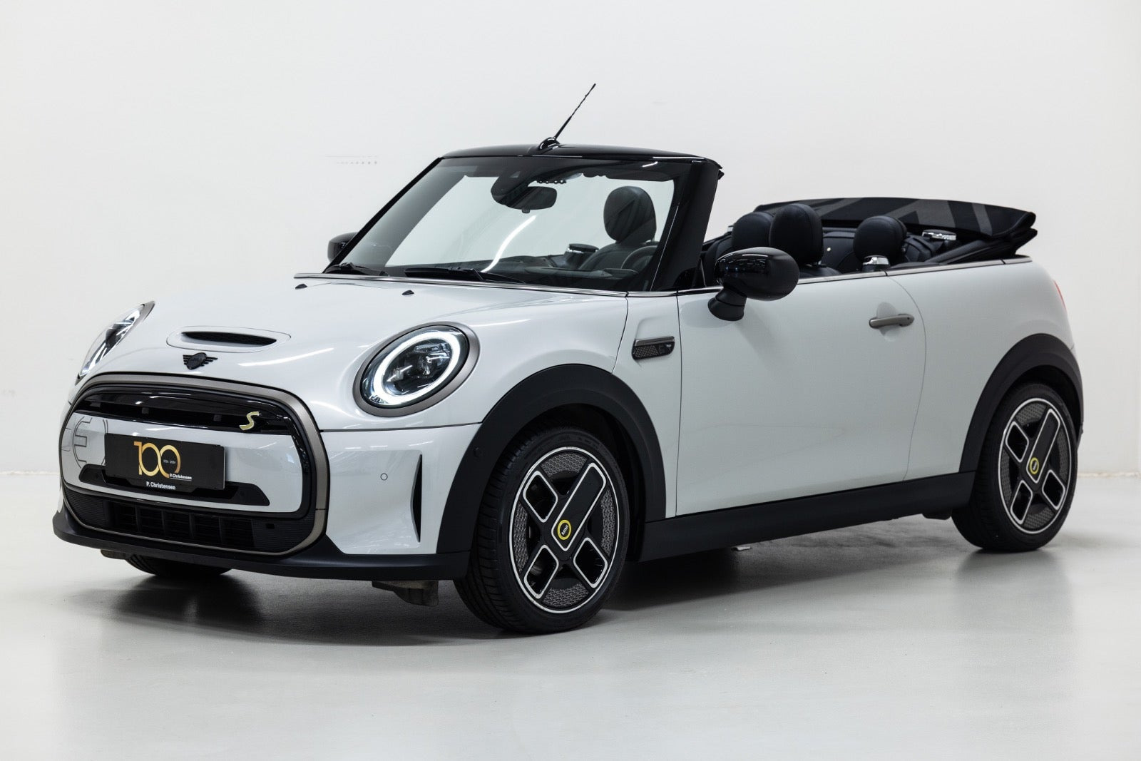 Mini Cooper SE Cabriolet