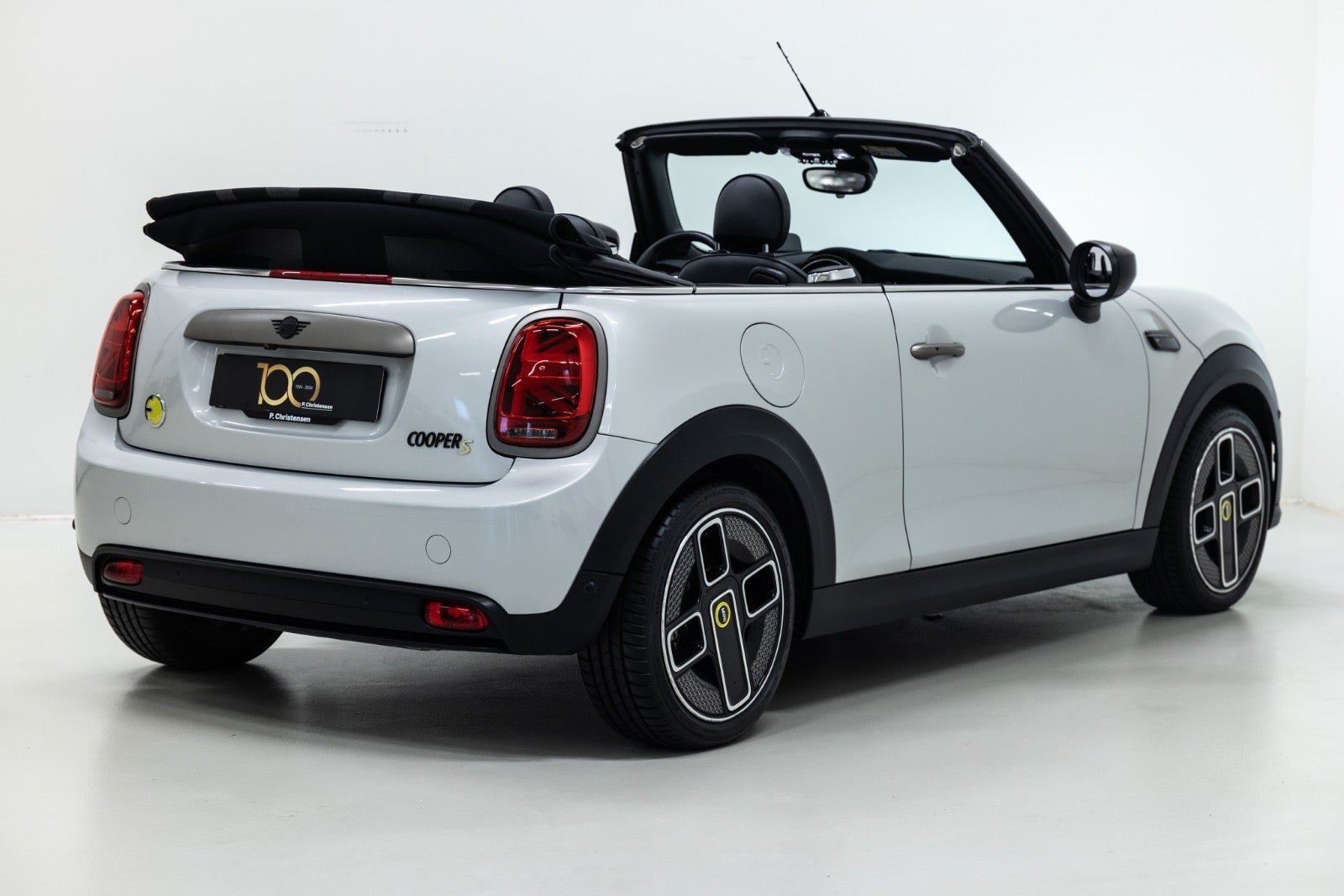 Grå Mini Cooper SE fra 2023