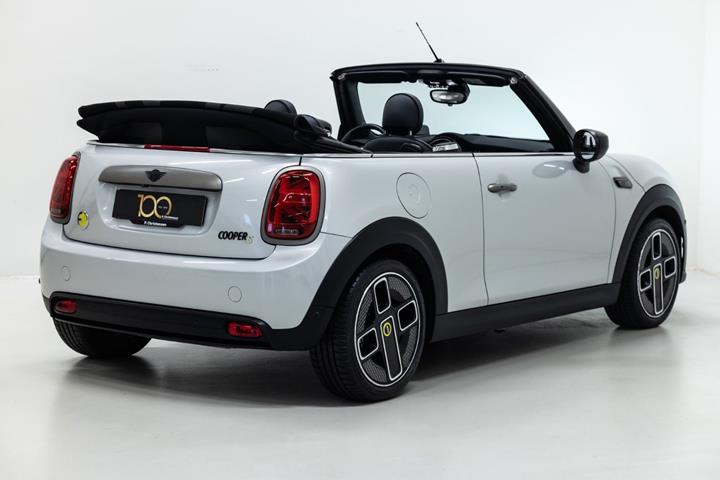 Grå Mini Cooper SE fra 2023