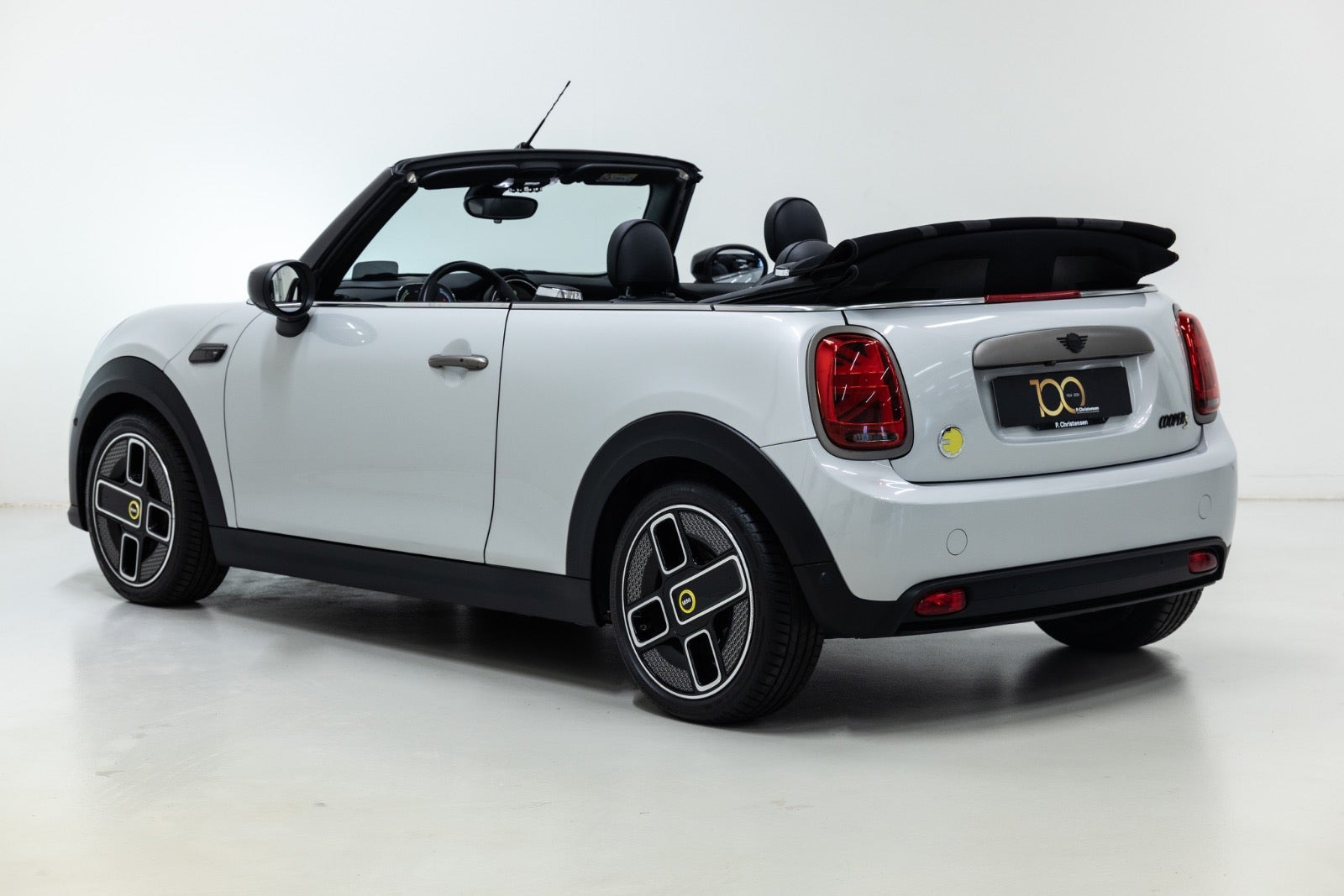 Grå Mini Cooper SE fra 2023