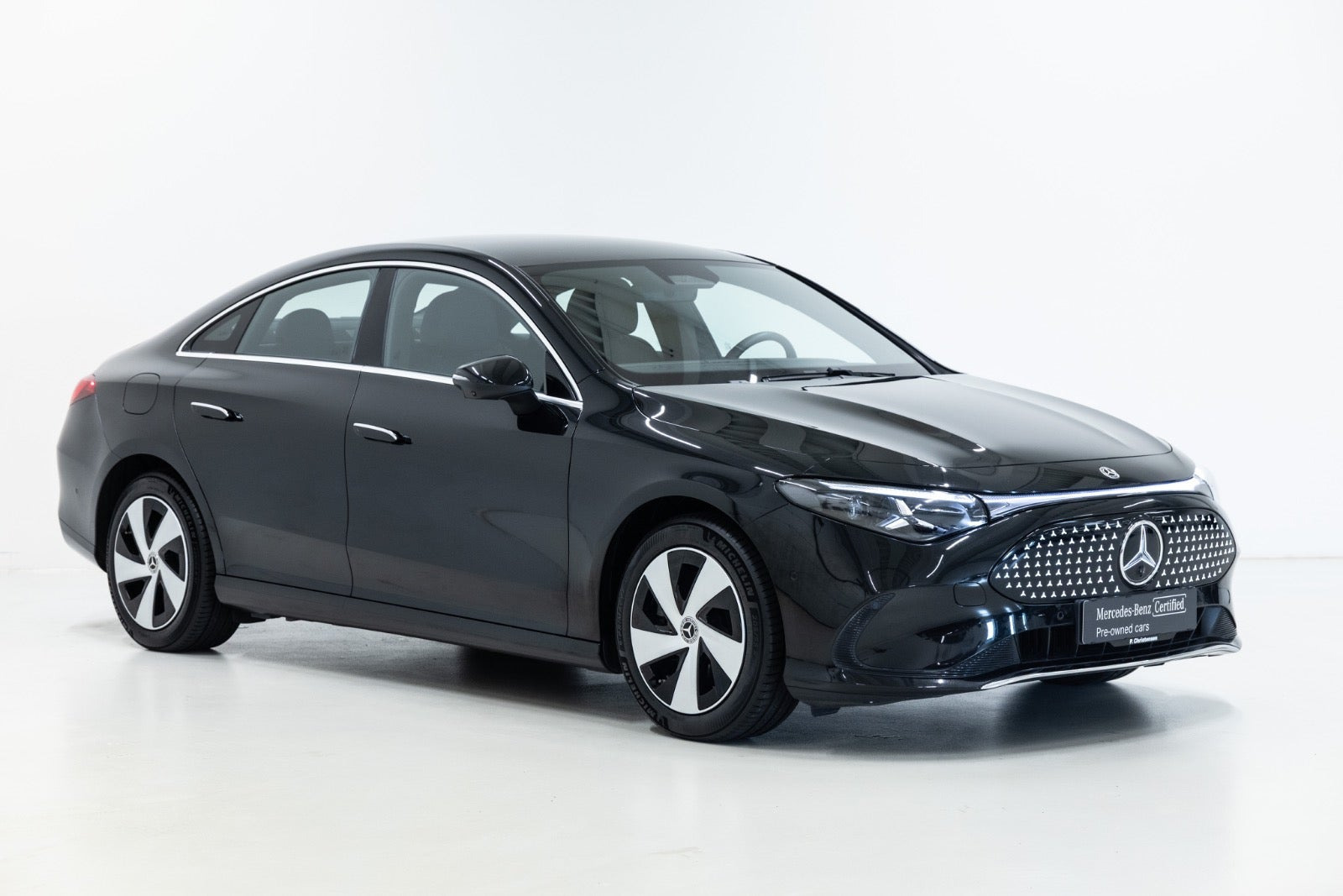 Sort Mercedes CLA250+ fra 2025