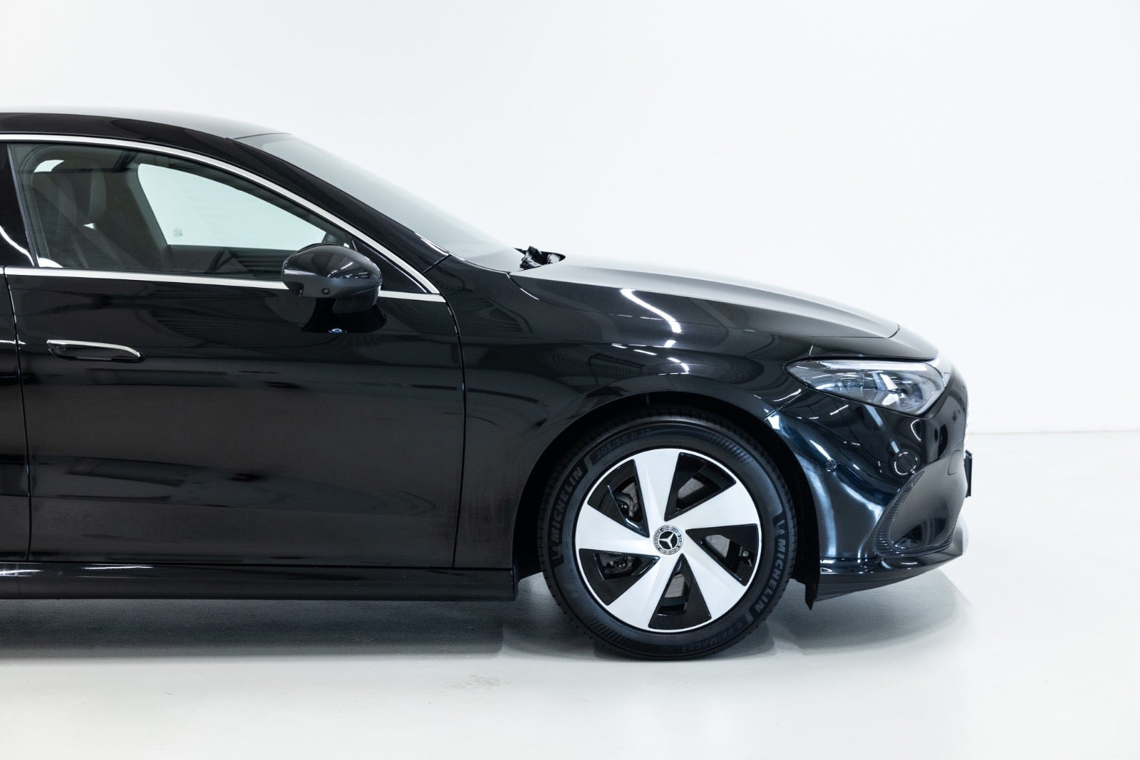 Sort Mercedes CLA250+ fra 2025