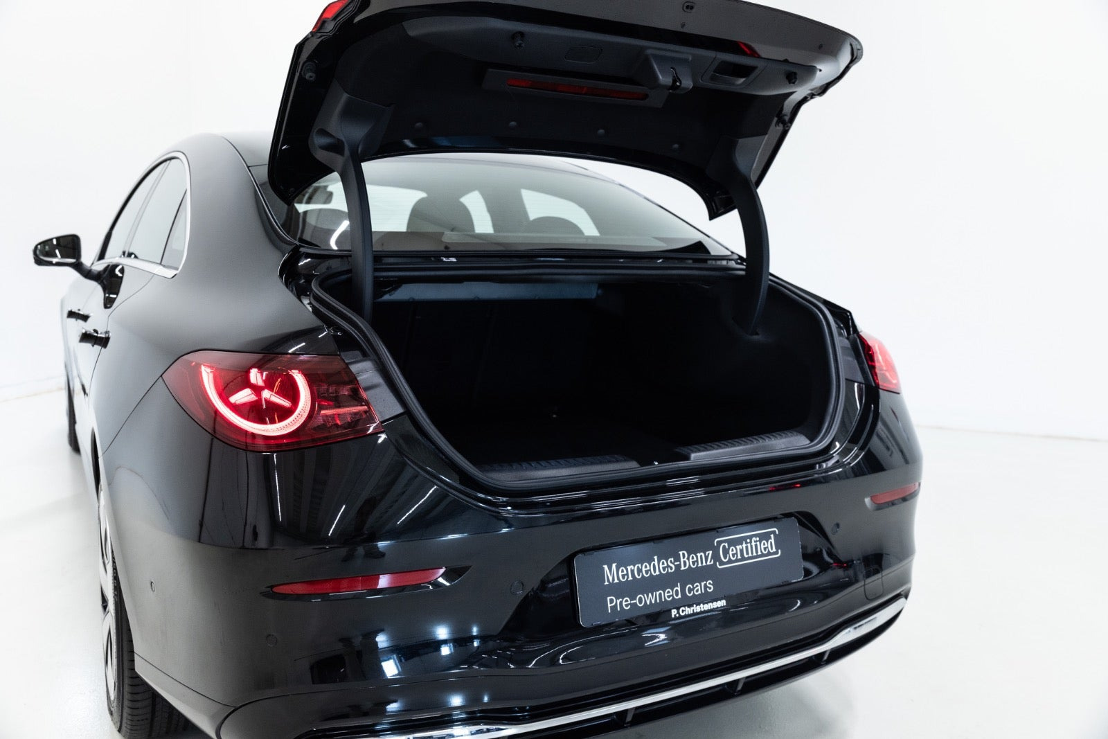 Sort Mercedes CLA250+ fra 2025